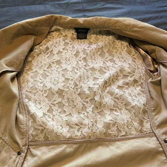 Eivissa Button Up Lace Ruffled Cropped Jacket - Picture 9 of 9